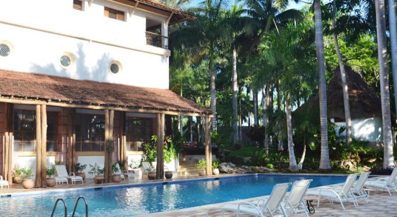 Hotel & Bungalows Mayaland