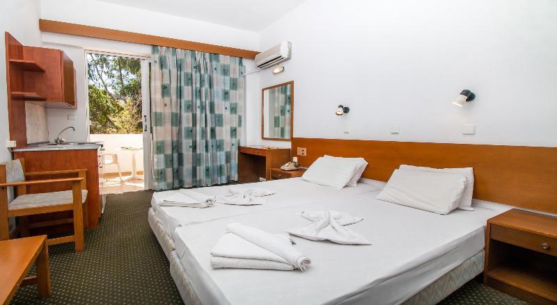 Achousa Hotel fotoğrafı