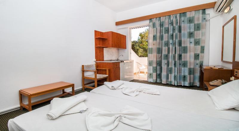 Achousa Hotel galeri fotoğrafı
