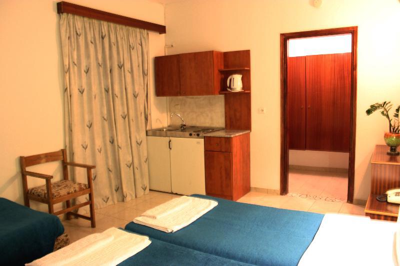 Achousa Hotel galeri fotoğrafı