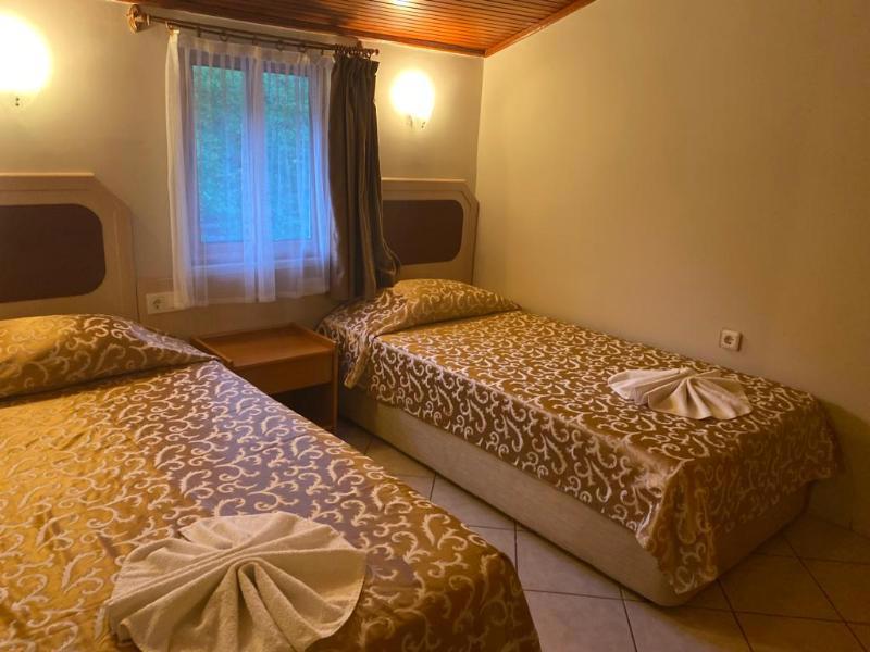 Arya Otel