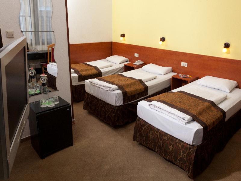 Equity Point Budapest - Hostel