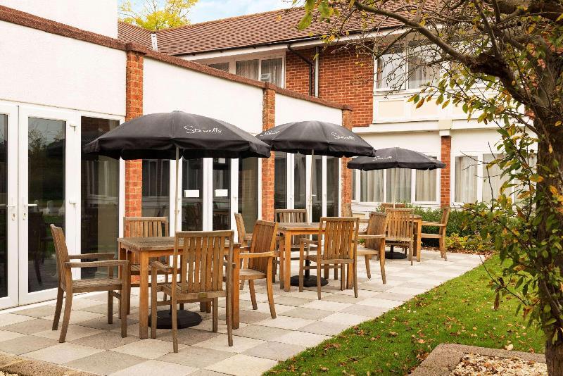 Riverside Hotel