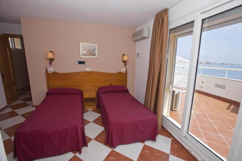 Hotel Cabo De Mar