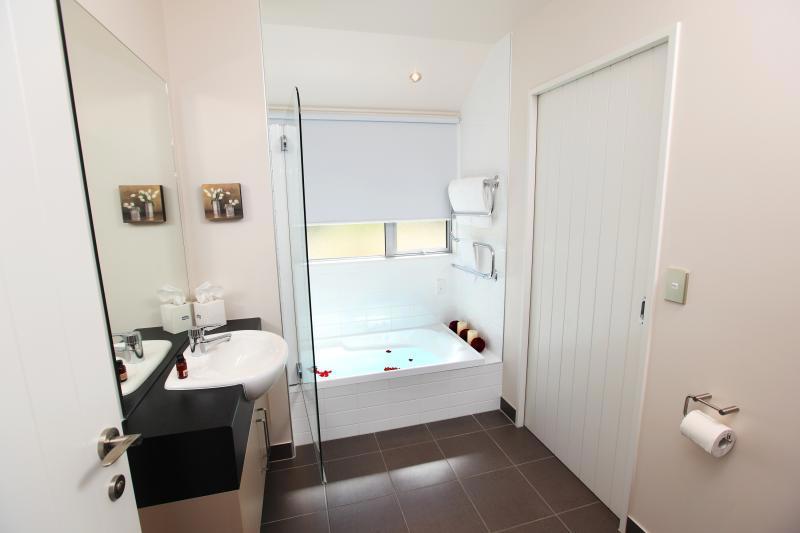 Arrowfield Apartments