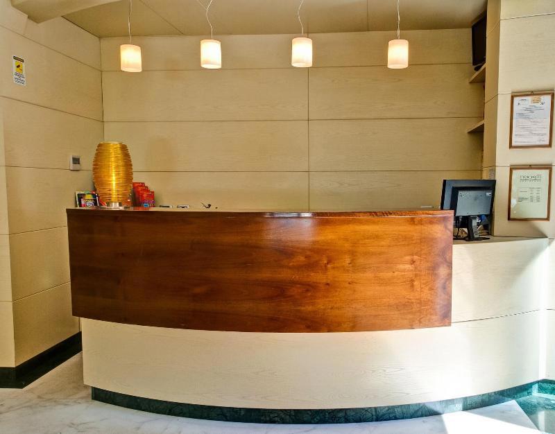Crosti Hotel galeri fotoğrafı