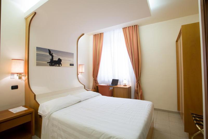 Crosti Hotel galeri fotoğrafı