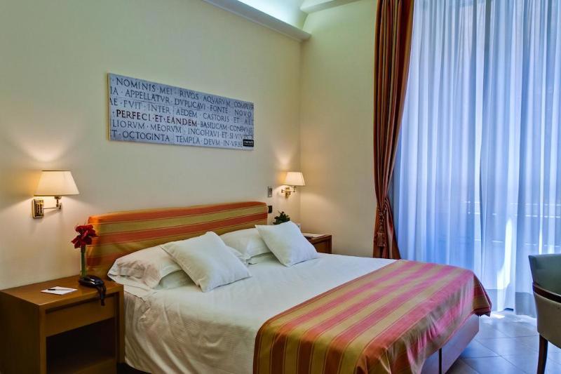 Crosti Hotel galeri fotoğrafı