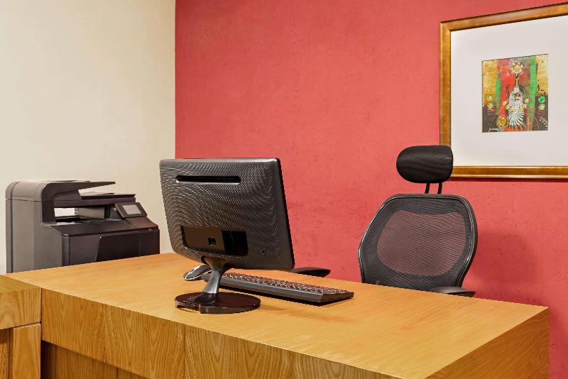 Ramada By Wyndham Dammam Khaleej Road