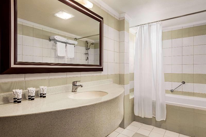 Ramada By Wyndham Dammam Khaleej Road