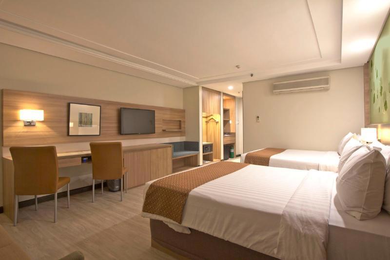 Crown Regency Hotel Makati