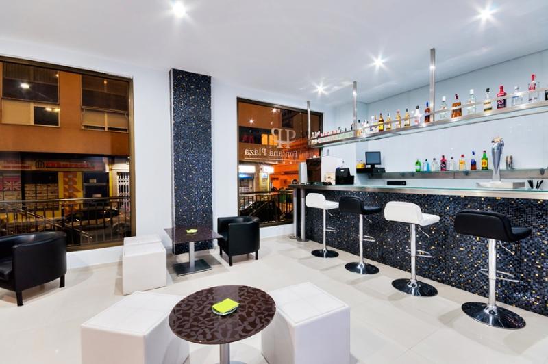 Hotel Fontana Plaza