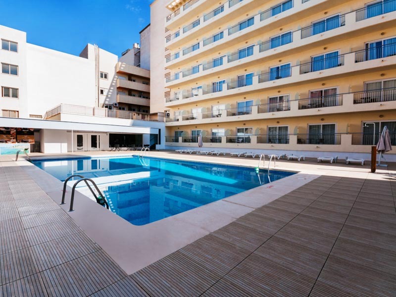 Hotel Fontana Plaza