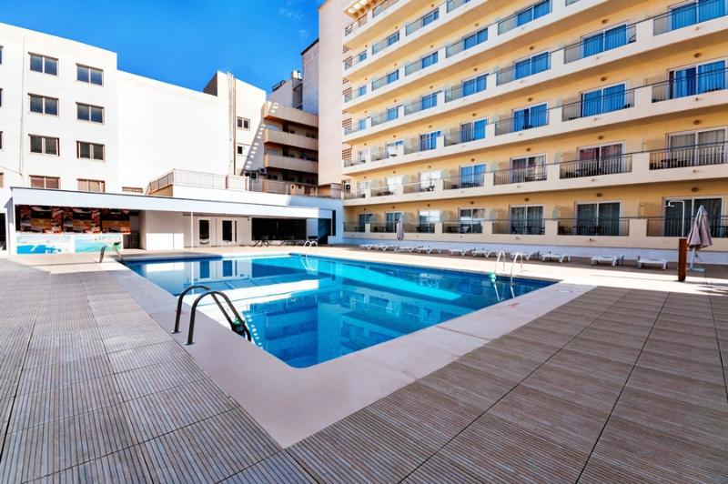 Hotel Fontana Plaza
