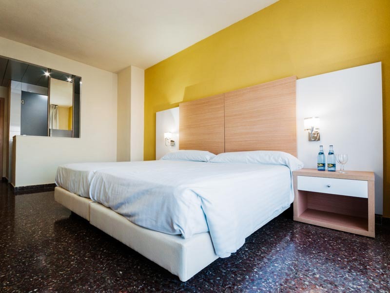 Hotel Fontana Plaza
