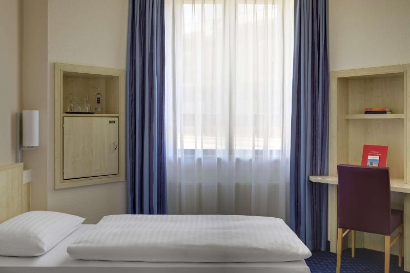 B&B Hotel Kassel-Wilhelmshohe galeri fotoğrafı