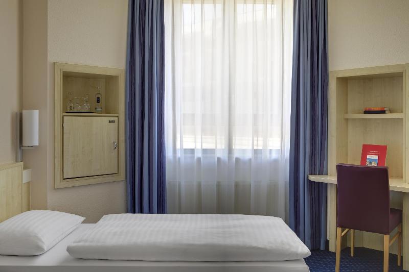 B&B Hotel Kassel-Wilhelmshohe fotoğrafı