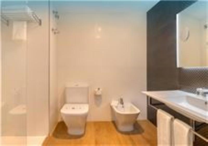 Hotel Rh Royal - Recommended For Adults
