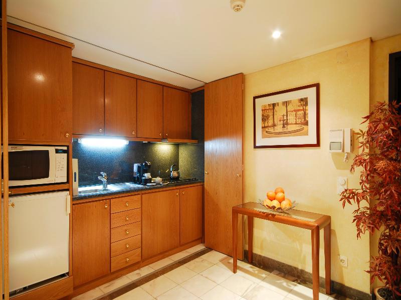 Altis Suites