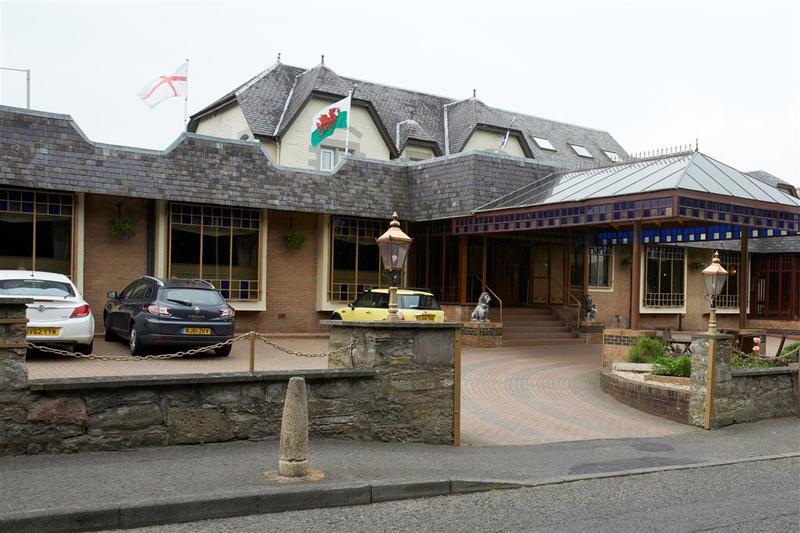 Lovat Hotel
