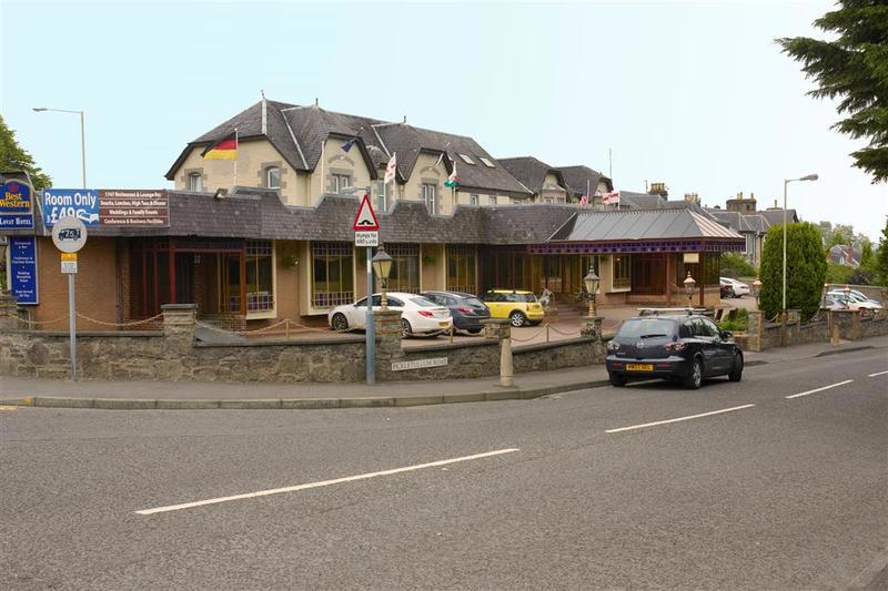 Lovat Hotel