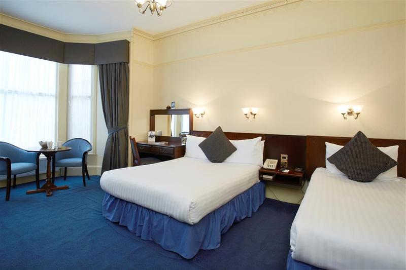 Lovat Hotel