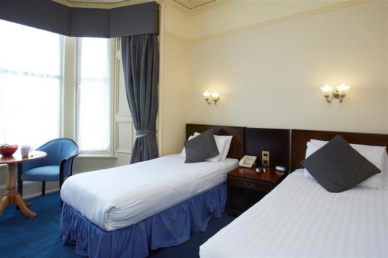 Lovat Hotel