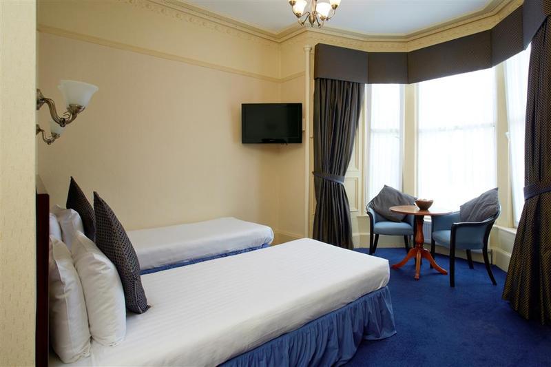Lovat Hotel