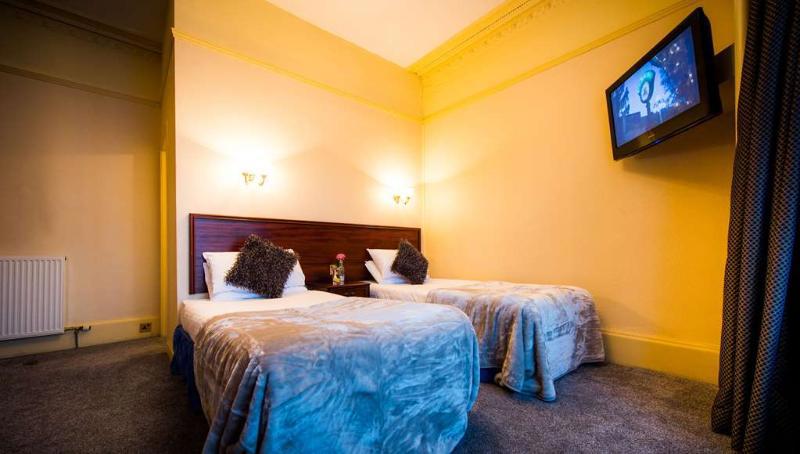 Lovat Hotel