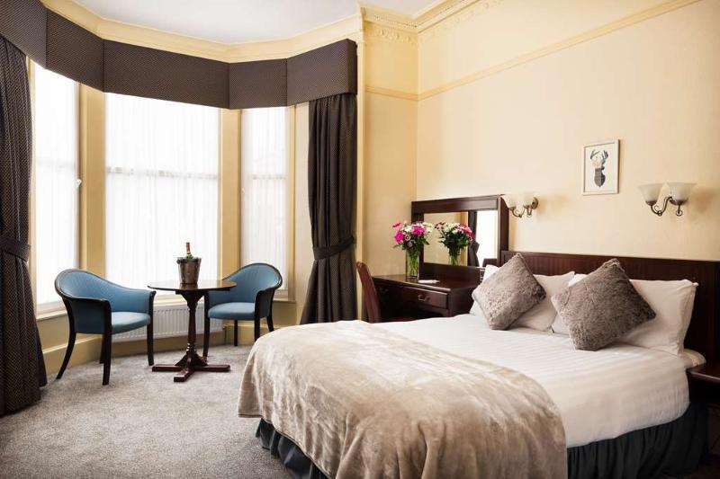 Lovat Hotel