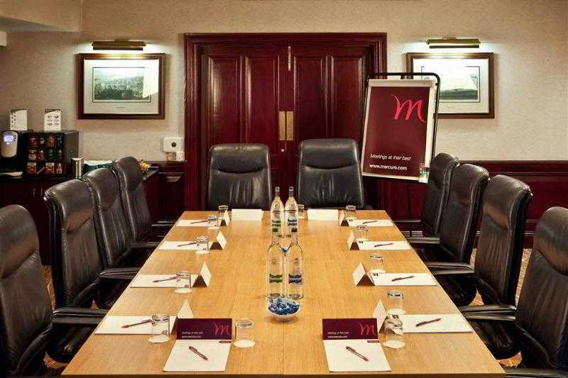 Mercure Livingston Hotel