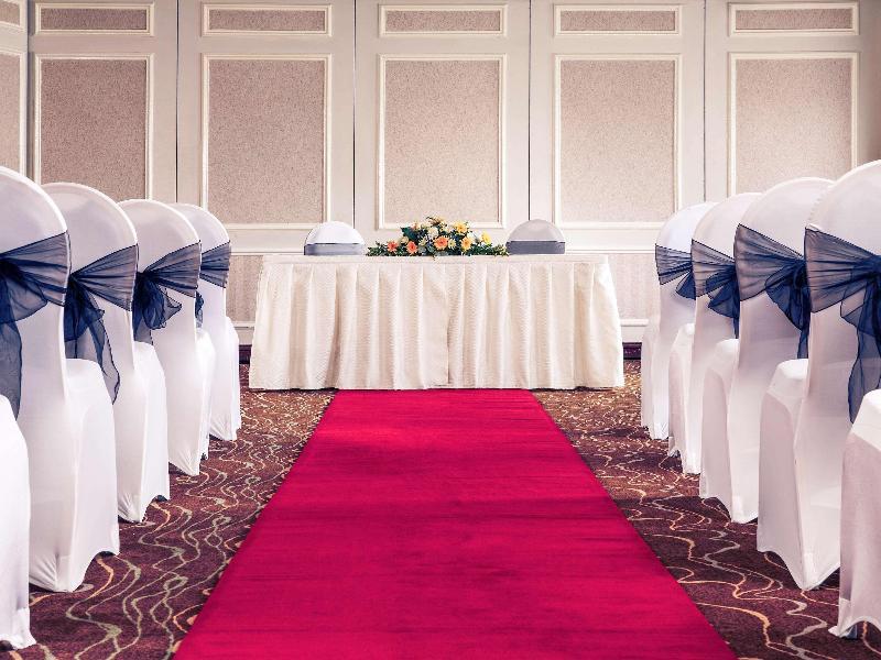 Mercure Livingston Hotel