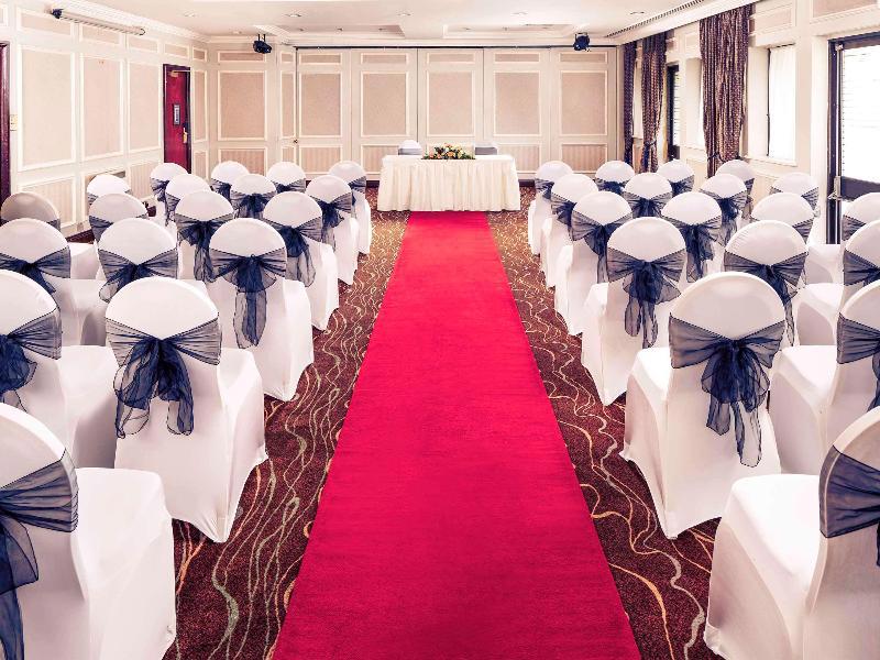 Mercure Livingston Hotel