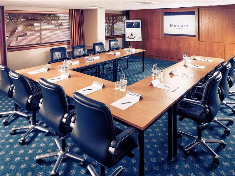 Mercure Livingston Hotel