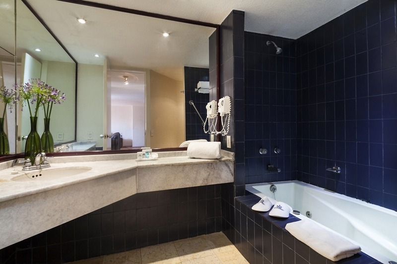 Exe Suites San Marino Hotel
