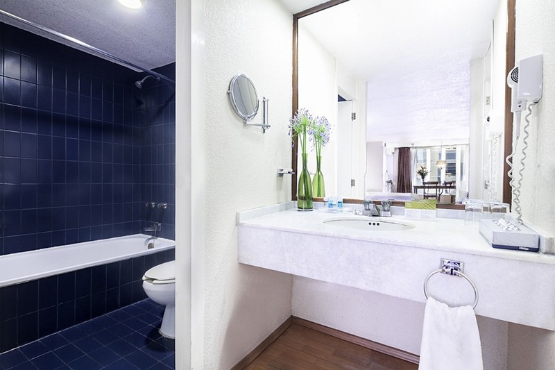 Exe Suites San Marino Hotel
