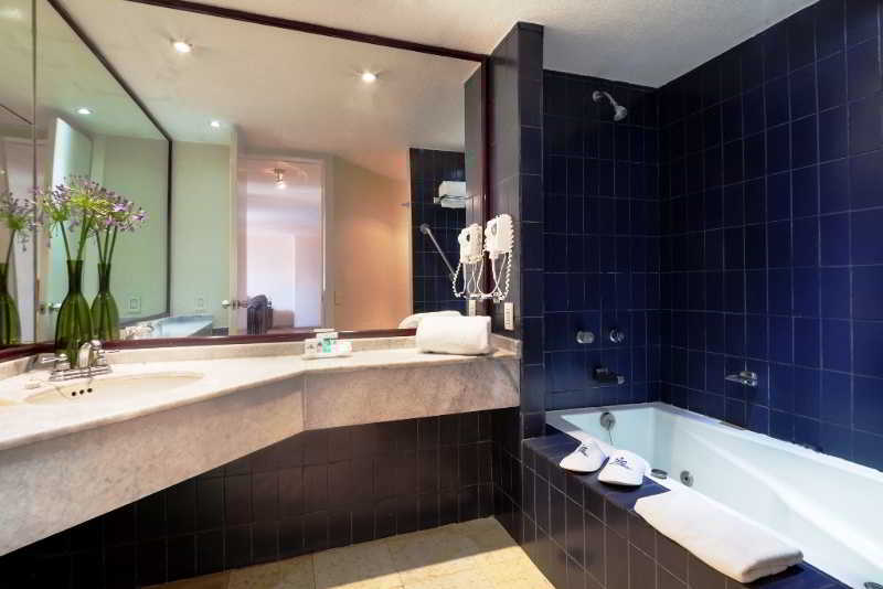 Exe Suites San Marino Hotel