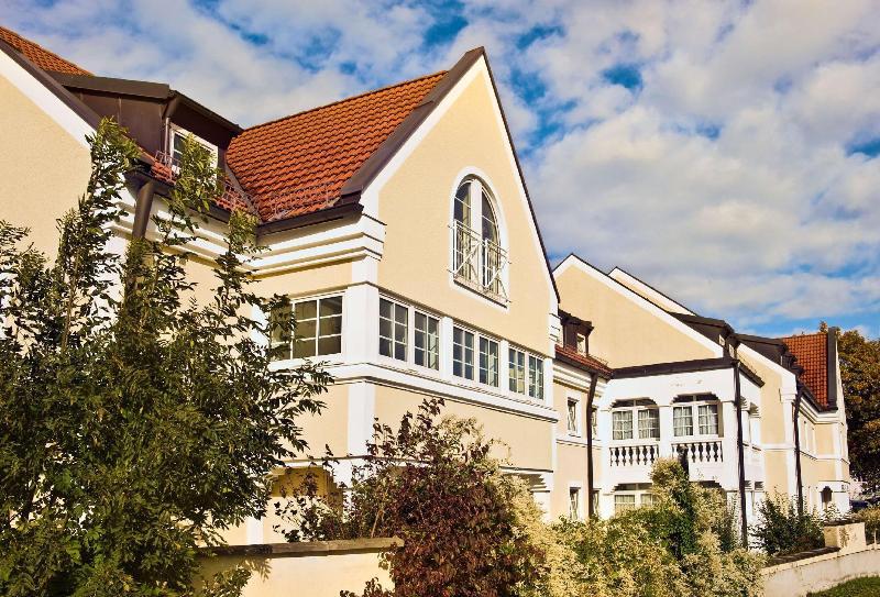 TRYP by Wyndham Munich North