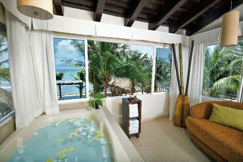 Hidden Beach Resort Au Naturel Adults Only, Catamarán, Cenote & More Inclusive