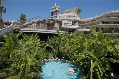 Sunrise Queen Resort & Spa