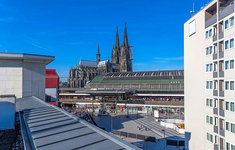Breslauer Hof Am Dom galeri fotoğrafı