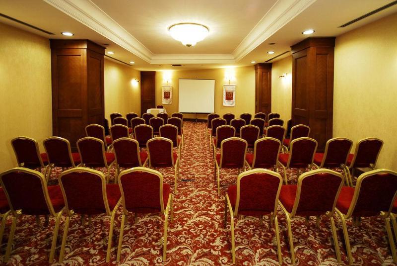 Taksim Metropark Hotel