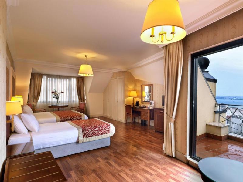 Taksim Metropark Hotel
