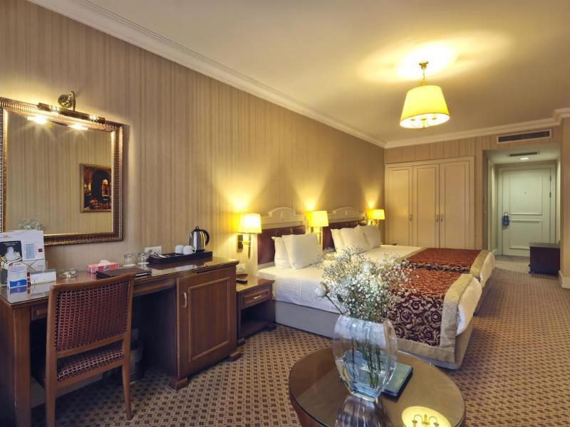 Taksim Metropark Hotel