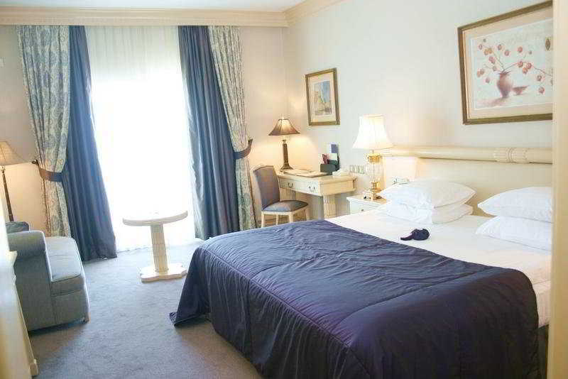 Rocks Hotel