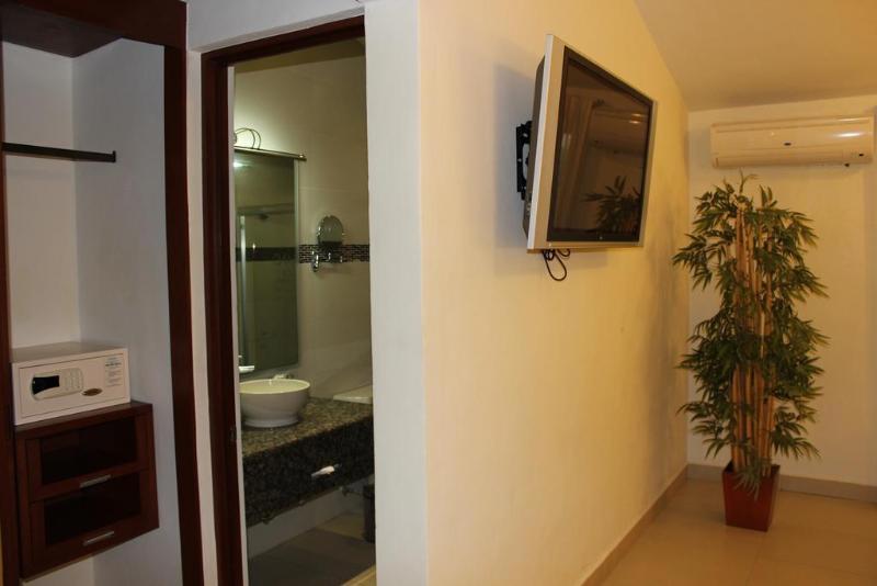 Grand City Hotel - Near Market 28