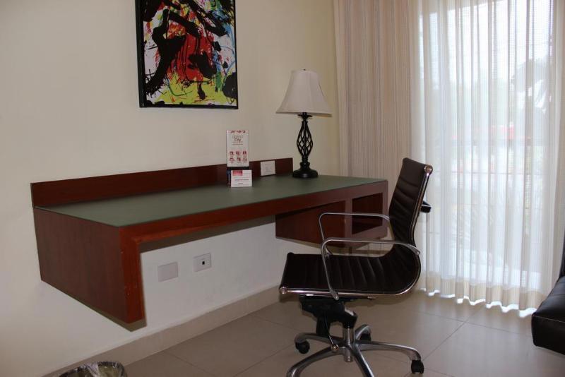 Grand City Hotel - Near Market 28