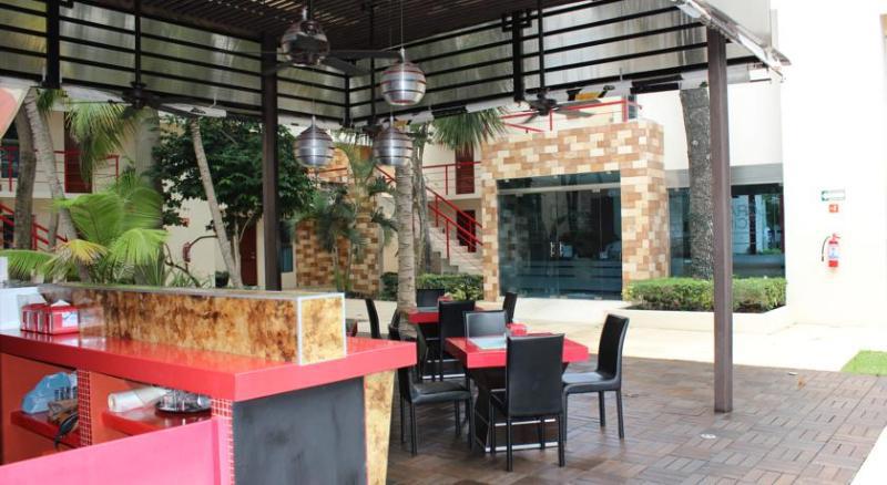 Grand City Hotel - Near Market 28