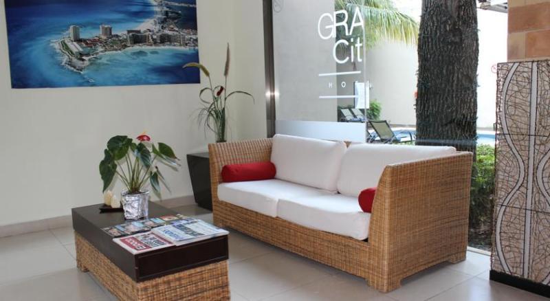 Grand City Hotel - Near Market 28