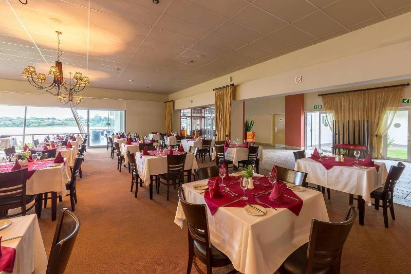 Protea Hotel By Marriott Zambezi River Lodge
